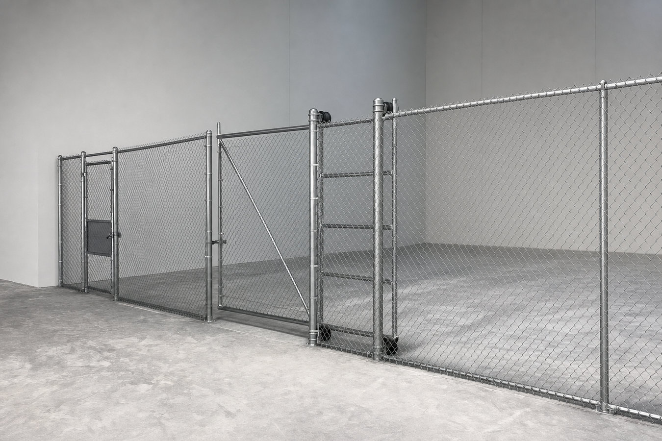 Commercial fence installation